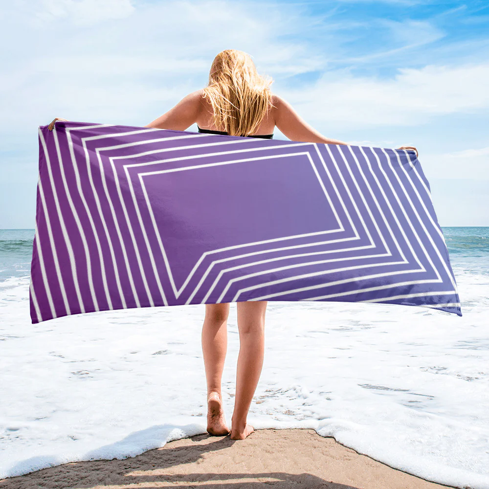 Bravo Talk Bubble Echo Beach Towel - Image 4