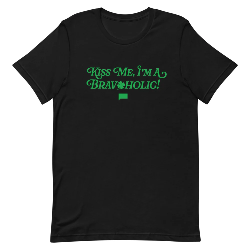 Bravo Kiss Me, I'm a Bravoholic! T-Shirt - Image 2