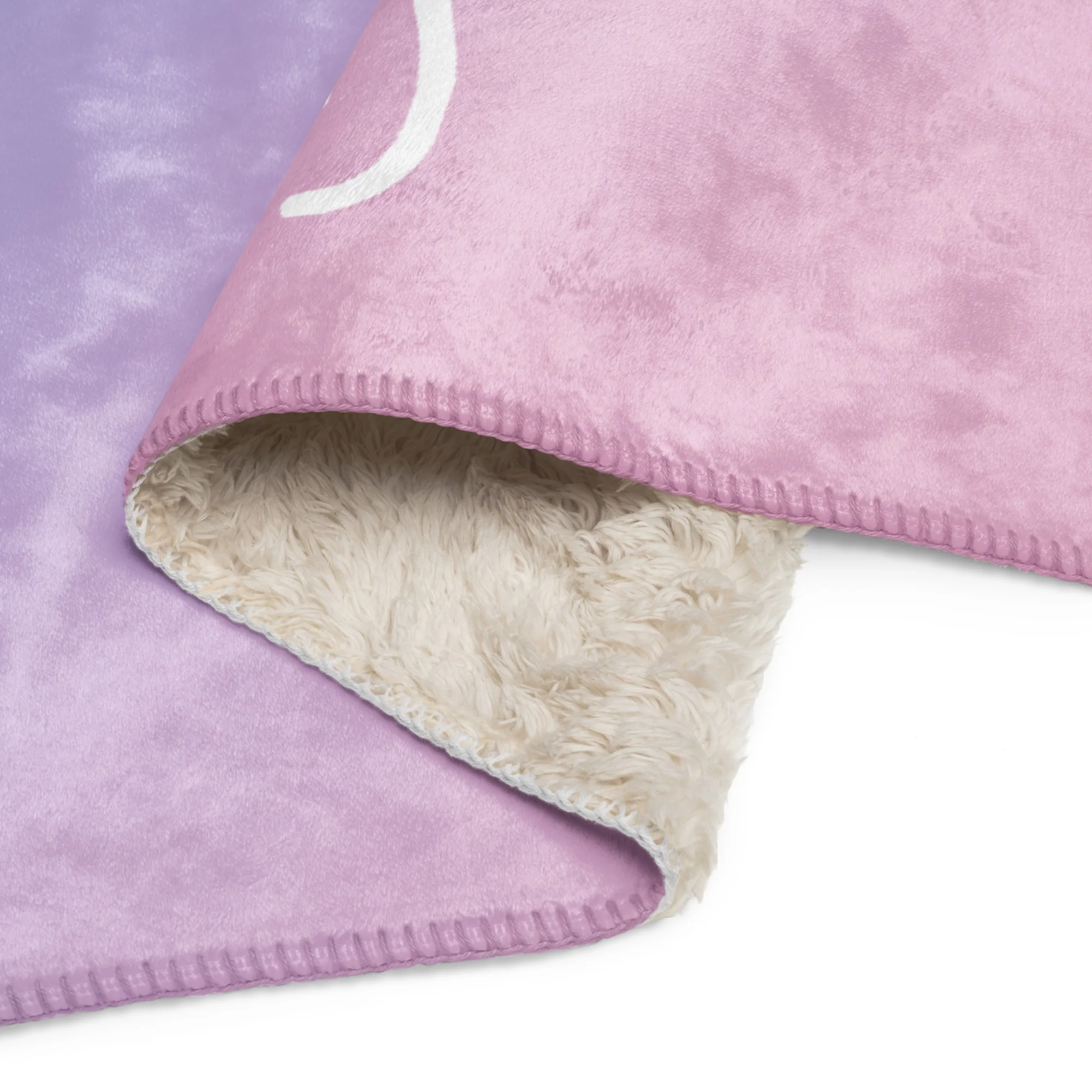 Bravoholic Script Sherpa Blanket - Image 11