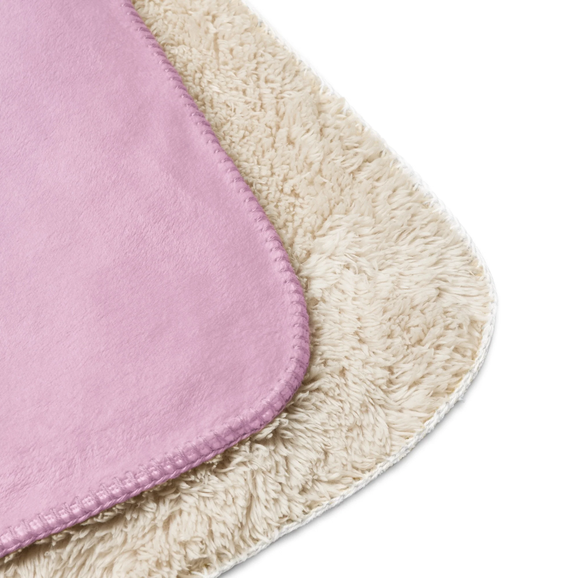 Bravoholic Script Sherpa Blanket - Image 12