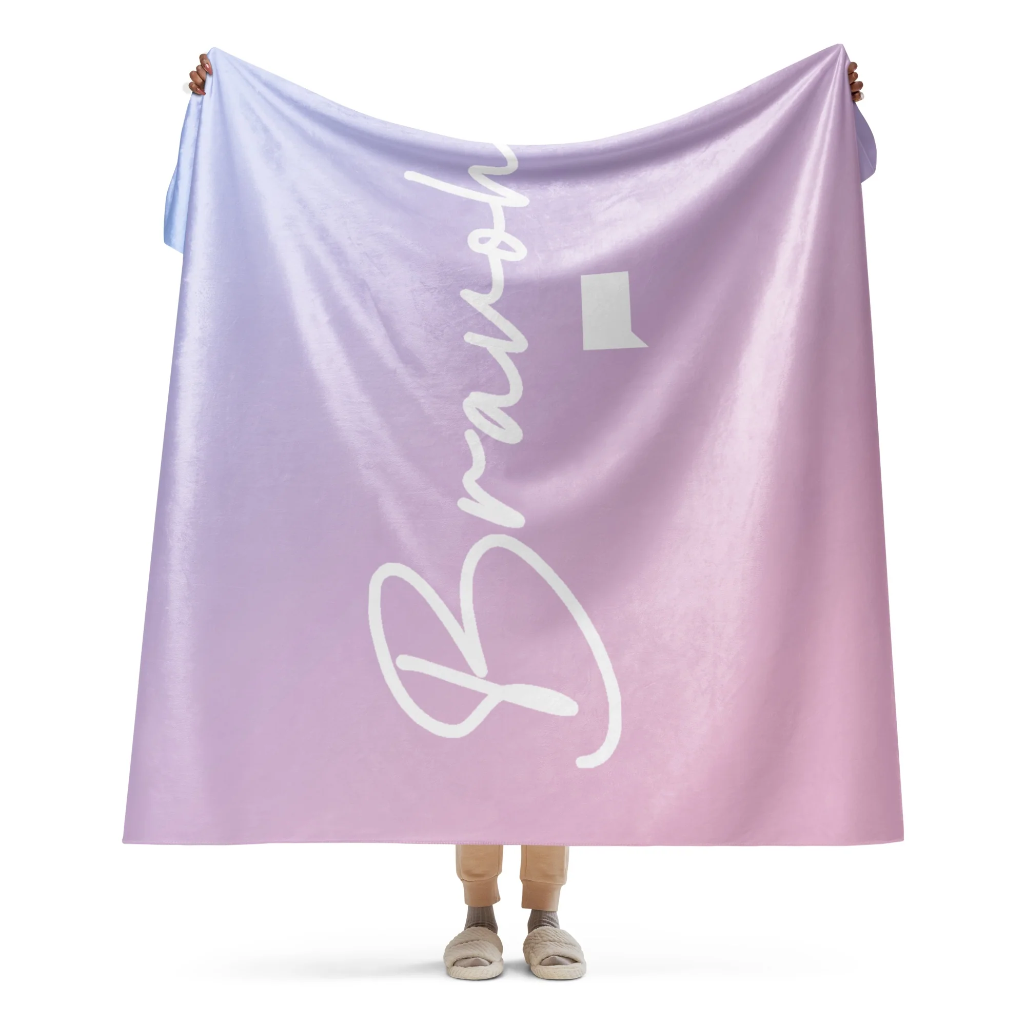 Bravoholic Script Sherpa Blanket - Image 16