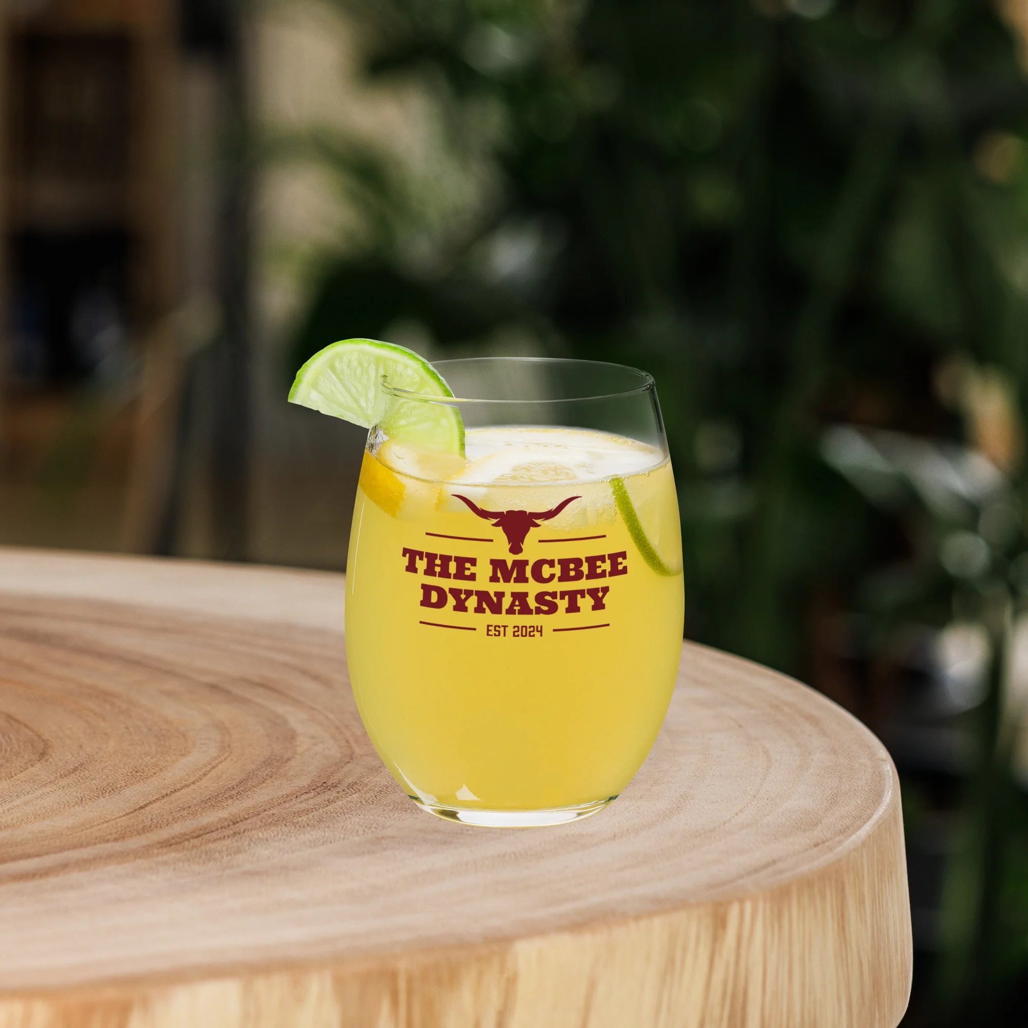 The McBee Dynasty Wine Glass Bull - Image 3